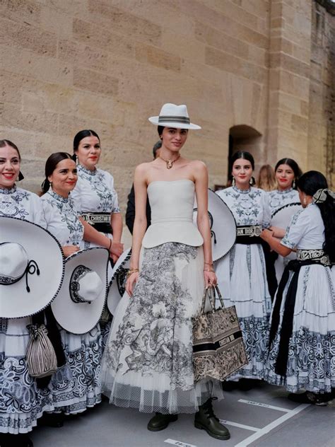 dior cruise 2019 toile de jouy|Dior Cruise 2019: Down Mexico Way .